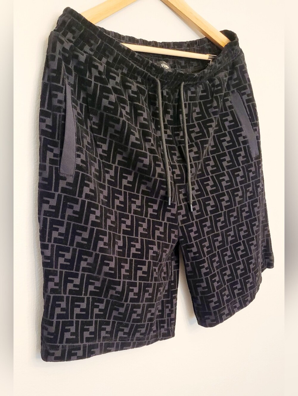 🇮🇹 Fendi Black FF 🖤 Velour FF Logo Athletic Shorts🩳